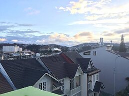 Trung Nhan Hotel