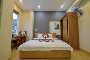So Ri Hotel