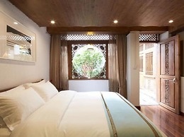 Floral Hotel Fantu