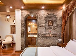 Floral Hotel Fantu