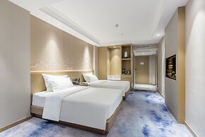 Byland Star Hotel
