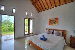 Kira Cottages