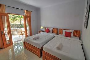 Kira Cottages