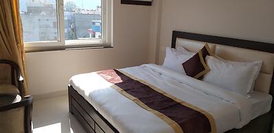 Hotel Tulsi