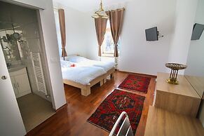 Hotel Vila Katrca