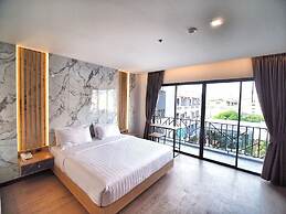 Sleep With Me Pattaya