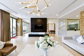 The Five Stars Villa
