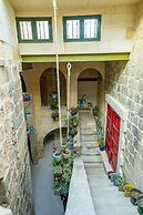 Ta' Pinu B&B