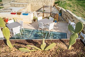 Ta' Pinu B&B