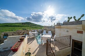 Ta' Pinu B&B