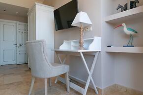 Agorastos Suites