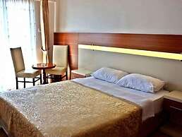 Miramar Hotel