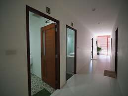 Wee Hostel