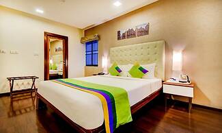 Crest Hotel