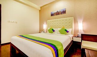 Crest Hotel