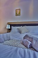 Edmor Residences - Riverside