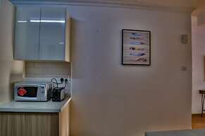 Edmor Residences - Riverside