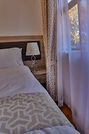 Edmor Residences - Riverside