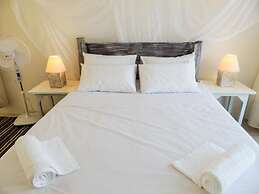 Baobab Beach House Bed & Breakfast
