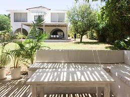 Baobab Beach House Bed & Breakfast