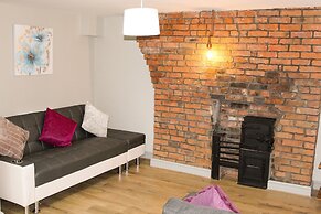 Modern Duplex Apartment Nr Liverpool ONE