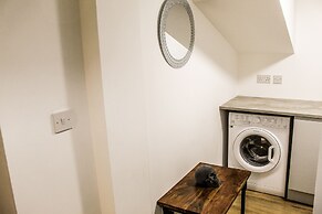 Modern Duplex Apartment Nr Liverpool ONE
