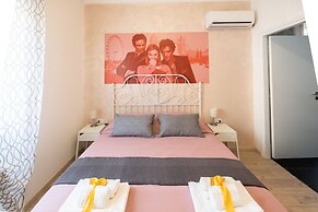 Cineroma Guesthouse