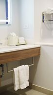 Holiday Inn Express & Suites Ensenada Centro by IHG