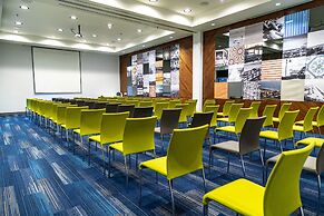 Holiday Inn Express & Suites Ensenada Centro by IHG