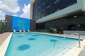 Holiday Inn Express & Suites Ensenada Centro by IHG