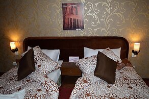 Abjar Hotel