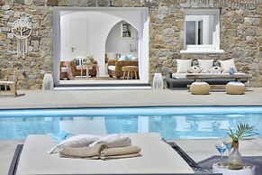 Villa Blanca Duo