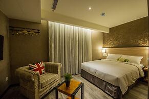 Lucky Apple Hotel