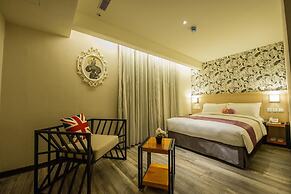 Lucky Apple Hotel