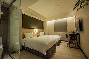 Lucky Apple Hotel