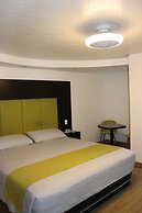 Hotel Embassy