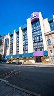 Hotel Embassy