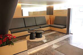 Hotel Embassy