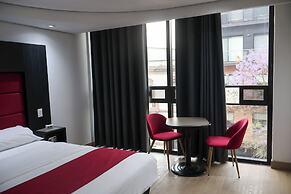 Hotel Embassy