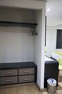 Hotel Embassy