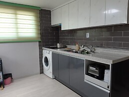 Dadam House