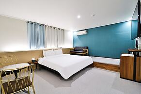 Calm Rest Hotel Busan Sasang