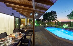 Feronia Villas