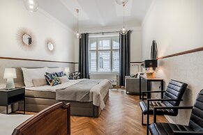 PRG Trendy Central APT by Michal&Friends