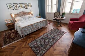 Camino Home