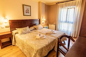 Hotel Peña Pandos