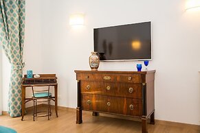 Prestigious Apartments Via Barberini