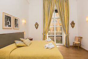Prestigious Apartments Via Barberini