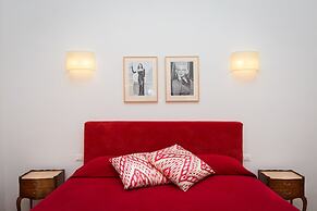 Prestigious Apartments Via Barberini