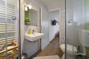 Vla Vla Apartments